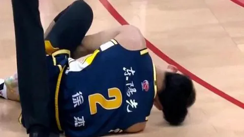 字母哥狂砍41分9篮板8助攻，利拉德20分5篮板10助攻，拉文高效27分5篮板6助攻，雄鹿力克公牛